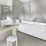 Cube Hotel 4*