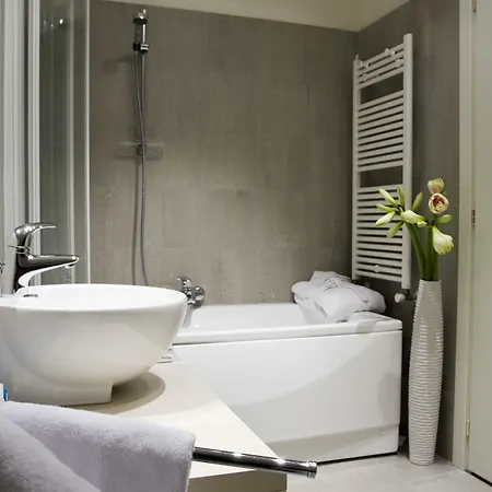 Hotel Cube