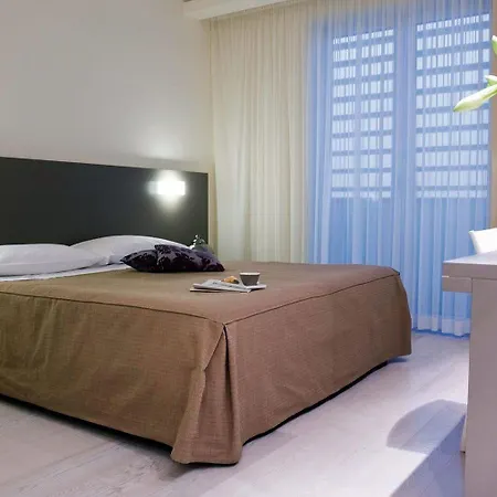 Cube Hotel