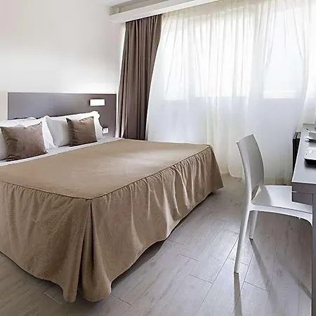 Cube Hotel